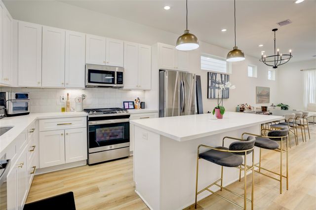 2013 Cochran Street, Houston, TX 77009