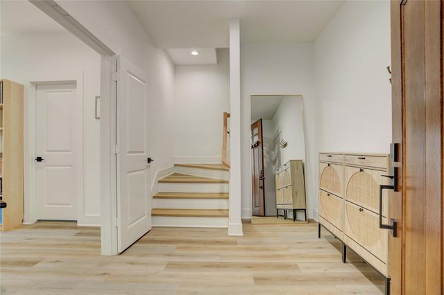 2013 Cochran Street, Houston, TX 77009