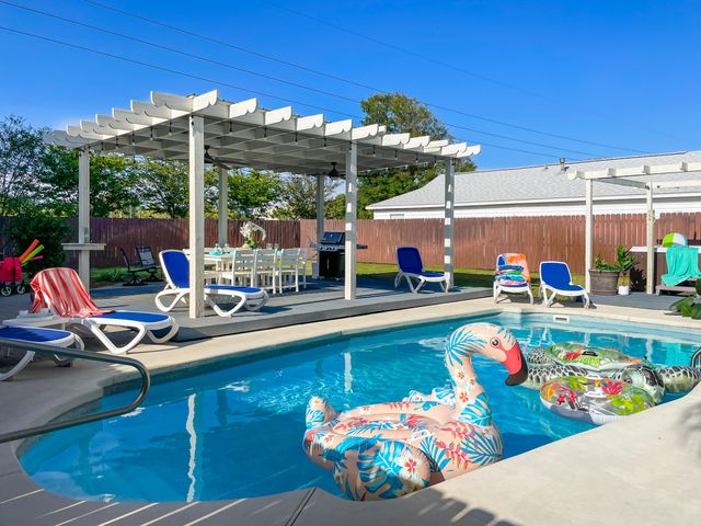 4421 Luke Avenue, Destin, FL 32541