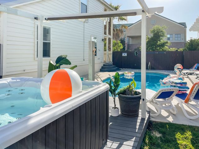 4421 Luke Avenue, Destin, FL 32541