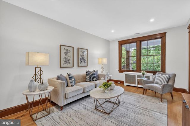 3907 BENTON ST NW, Washington, DC 20007