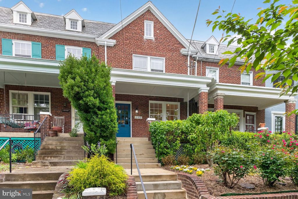 3907 BENTON ST NW, Washington, DC 20007