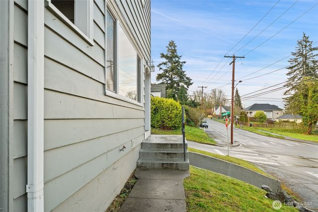 303 S Lafayette Avenue, Bremerton, WA 98312