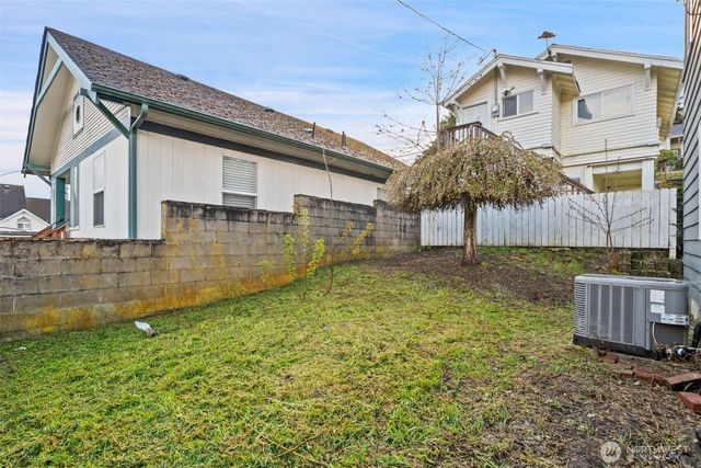 303 S Lafayette Avenue, Bremerton, WA 98312