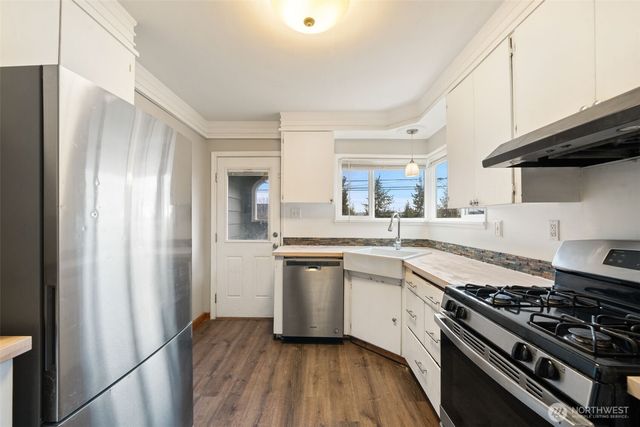 303 S Lafayette Avenue, Bremerton, WA 98312