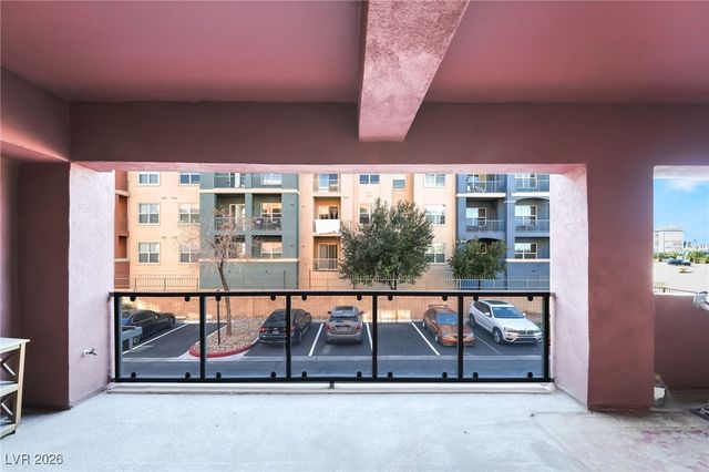 35 East Agate Avenue 201, Las Vegas, NV 89123