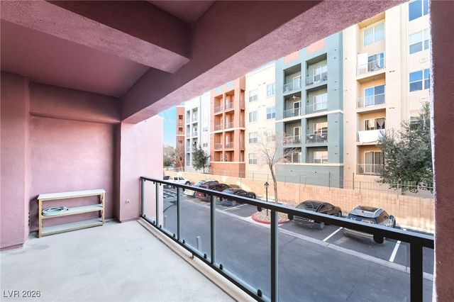 35 East Agate Avenue 201, Las Vegas, NV 89123