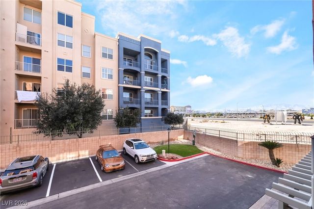 35 East Agate Avenue 201, Las Vegas, NV 89123