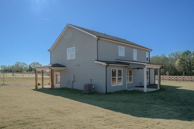 26 Cherokee Court, Good Hope, GA 30641