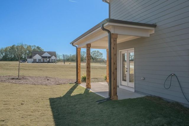 26 Cherokee Court, Good Hope, GA 30641