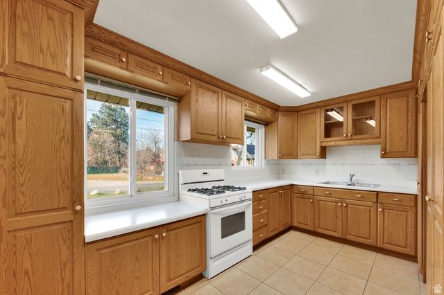 2225 E FARDOWN AVE, Holladay, UT 84121