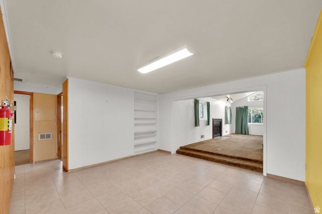 2225 E FARDOWN AVE, Holladay, UT 84121