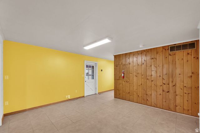 2225 E FARDOWN AVE, Holladay, UT 84121