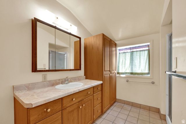 2225 E FARDOWN AVE, Holladay, UT 84121