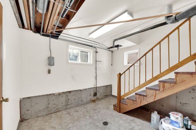 2225 E FARDOWN AVE, Holladay, UT 84121