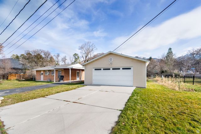 2225 E FARDOWN AVE, Holladay, UT 84121