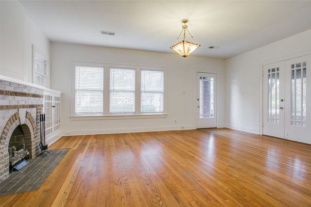 6210 Victor Street, Dallas, TX 75214
