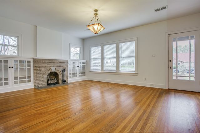 6210 Victor Street, Dallas, TX 75214