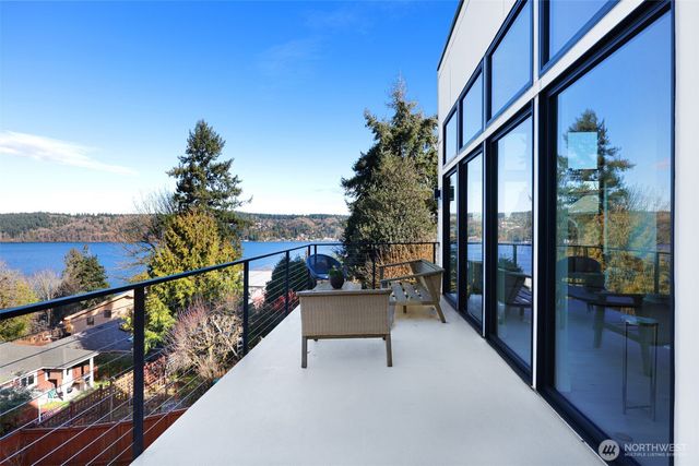 4224 NE 124th Street, Seattle, WA 98125