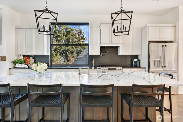 4224 NE 124th Street, Seattle, WA 98125