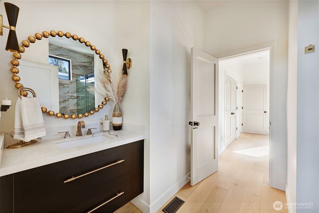 4224 NE 124th Street, Seattle, WA 98125