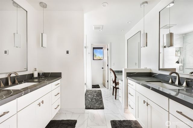 4224 NE 124th Street, Seattle, WA 98125