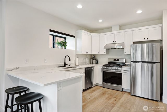 4224 NE 124th Street, Seattle, WA 98125