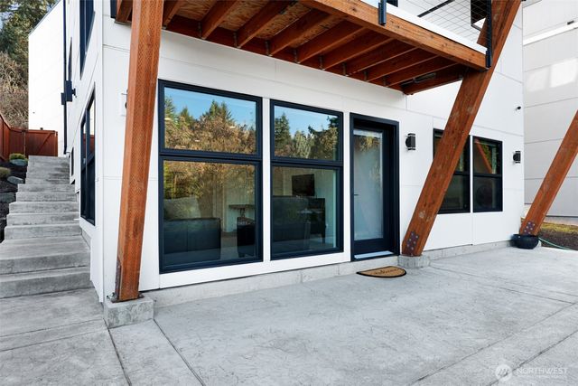 4224 NE 124th Street, Seattle, WA 98125