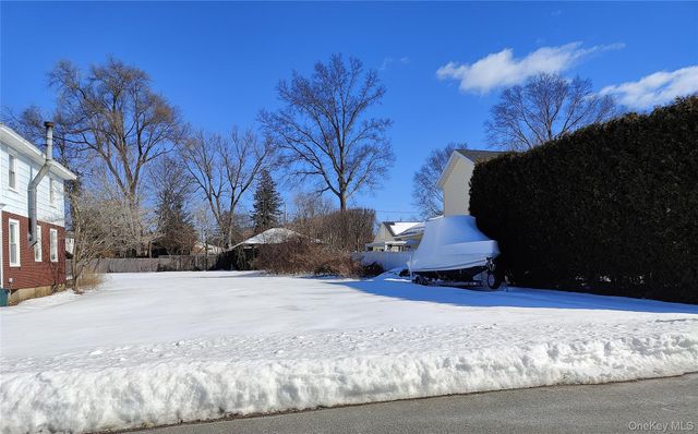 144 Clinton Avenue, Huntington, NY 11743