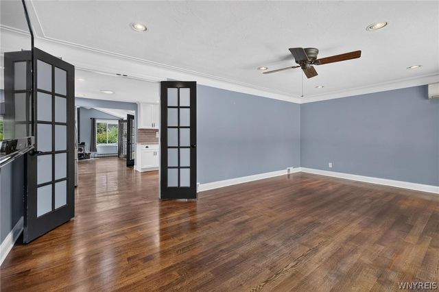 1985 Maple Road, Amherst, NY 14221