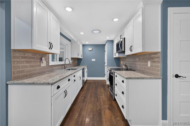 1985 Maple Road, Amherst, NY 14221