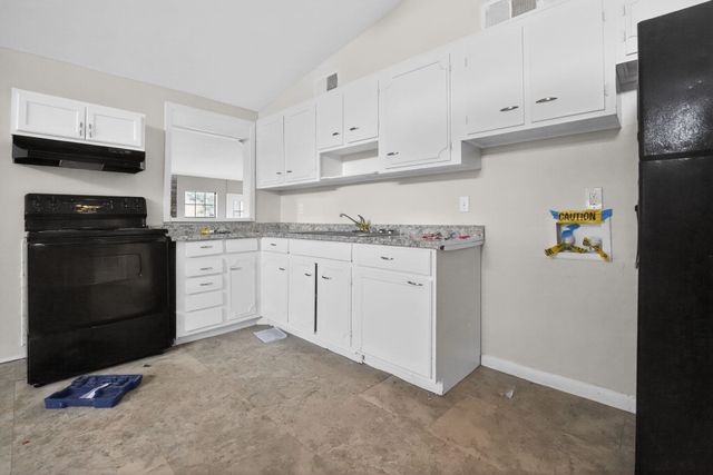 4859 ORTIE DR, Memphis, TN 38109