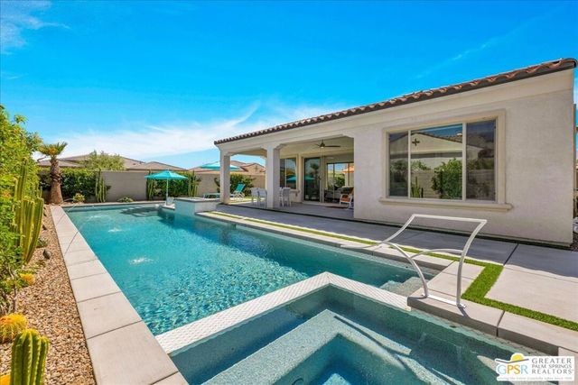 26 Medoc, Rancho Mirage, CA 92270