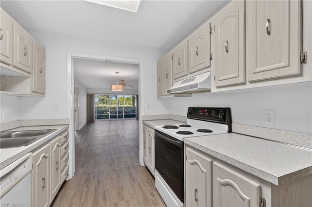 200 Pebble Beach BLVD D103, Naples, FL 34113