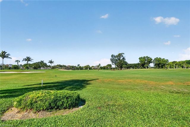 200 Pebble Beach BLVD D103, Naples, FL 34113