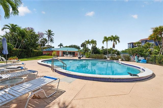 200 Pebble Beach BLVD D103, Naples, FL 34113