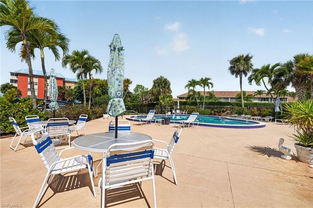 200 Pebble Beach BLVD D103, Naples, FL 34113