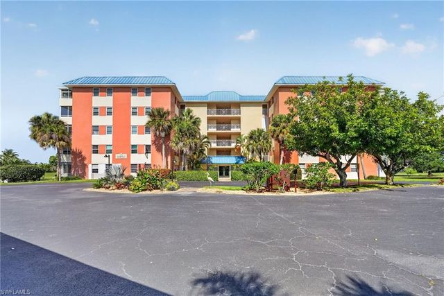 200 Pebble Beach BLVD D103, Naples, FL 34113