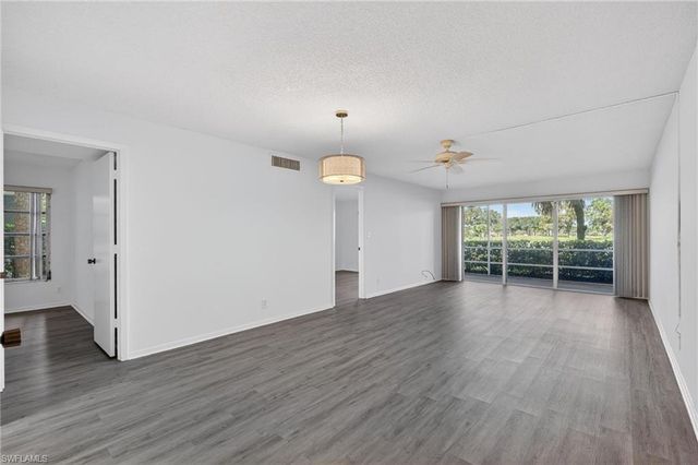 200 Pebble Beach BLVD D103, Naples, FL 34113