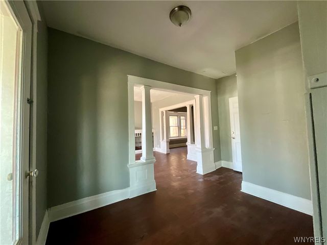 919 Ferry Avenue, Niagara Falls, NY 14301