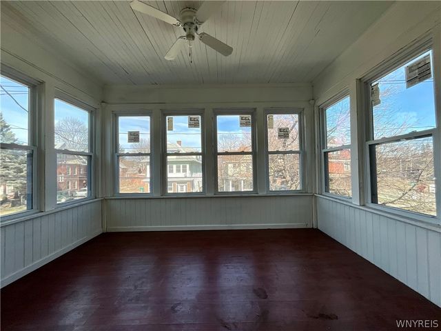 919 Ferry Avenue, Niagara Falls, NY 14301