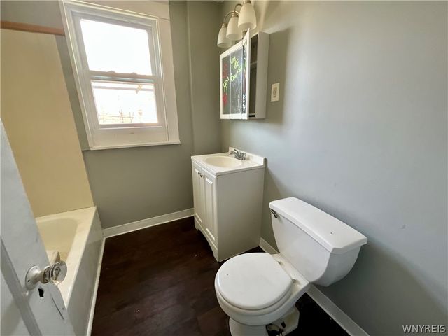 919 Ferry Avenue, Niagara Falls, NY 14301