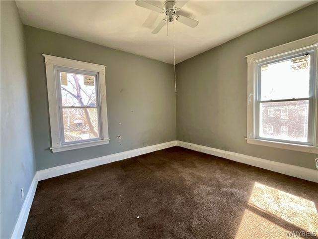 919 Ferry Avenue, Niagara Falls, NY 14301