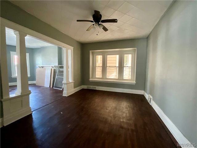 919 Ferry Avenue, Niagara Falls, NY 14301