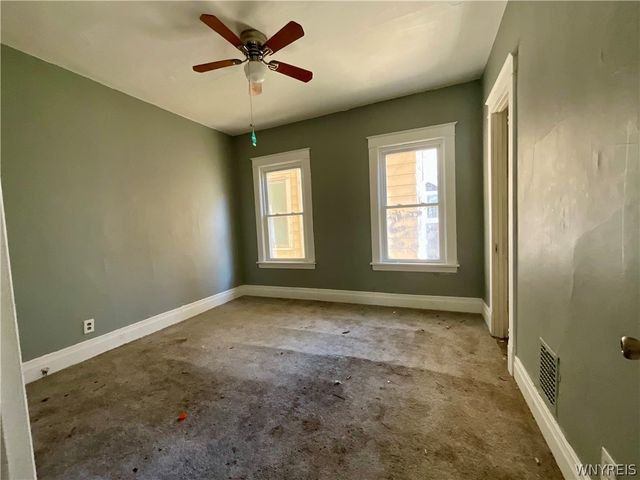 919 Ferry Avenue, Niagara Falls, NY 14301