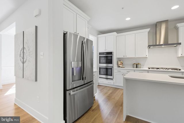 328 RIDGE RD, Washington Grove, MD 20880