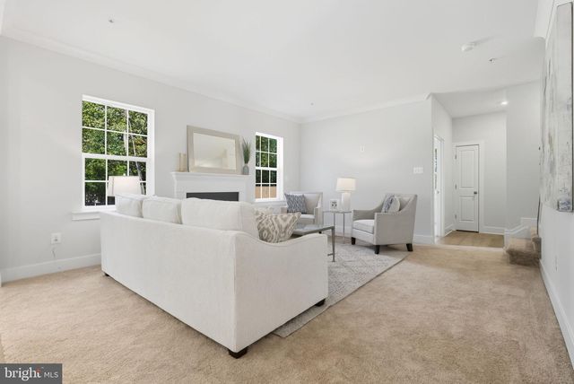 328 RIDGE RD, Washington Grove, MD 20880