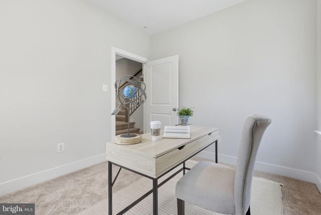 328 RIDGE RD, Washington Grove, MD 20880