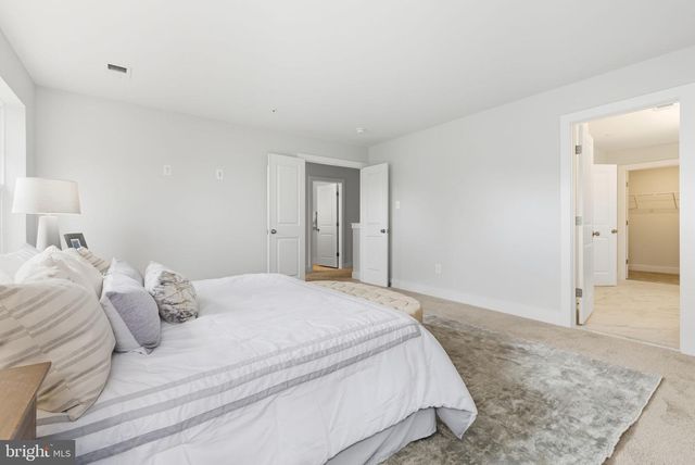 328 RIDGE RD, Washington Grove, MD 20880