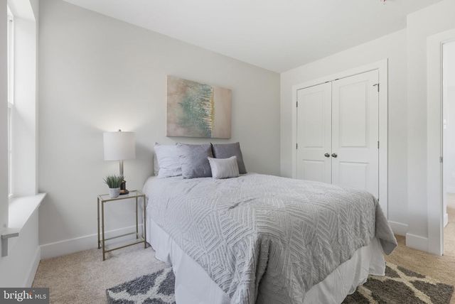 328 RIDGE RD, Washington Grove, MD 20880